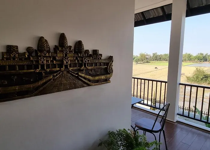 ゲストハウス Bayon Country Phumĭ Trás Treăng